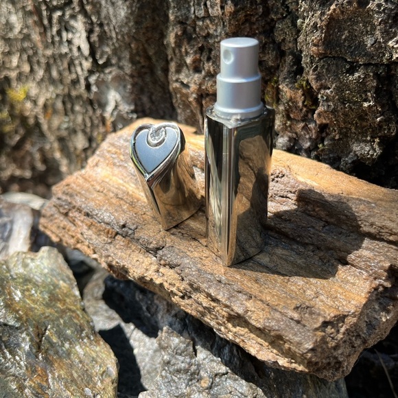 Vintage Things Remembered Silver Swarovski Crystals Heart Perfume Atomizer - Picture 5 of 10